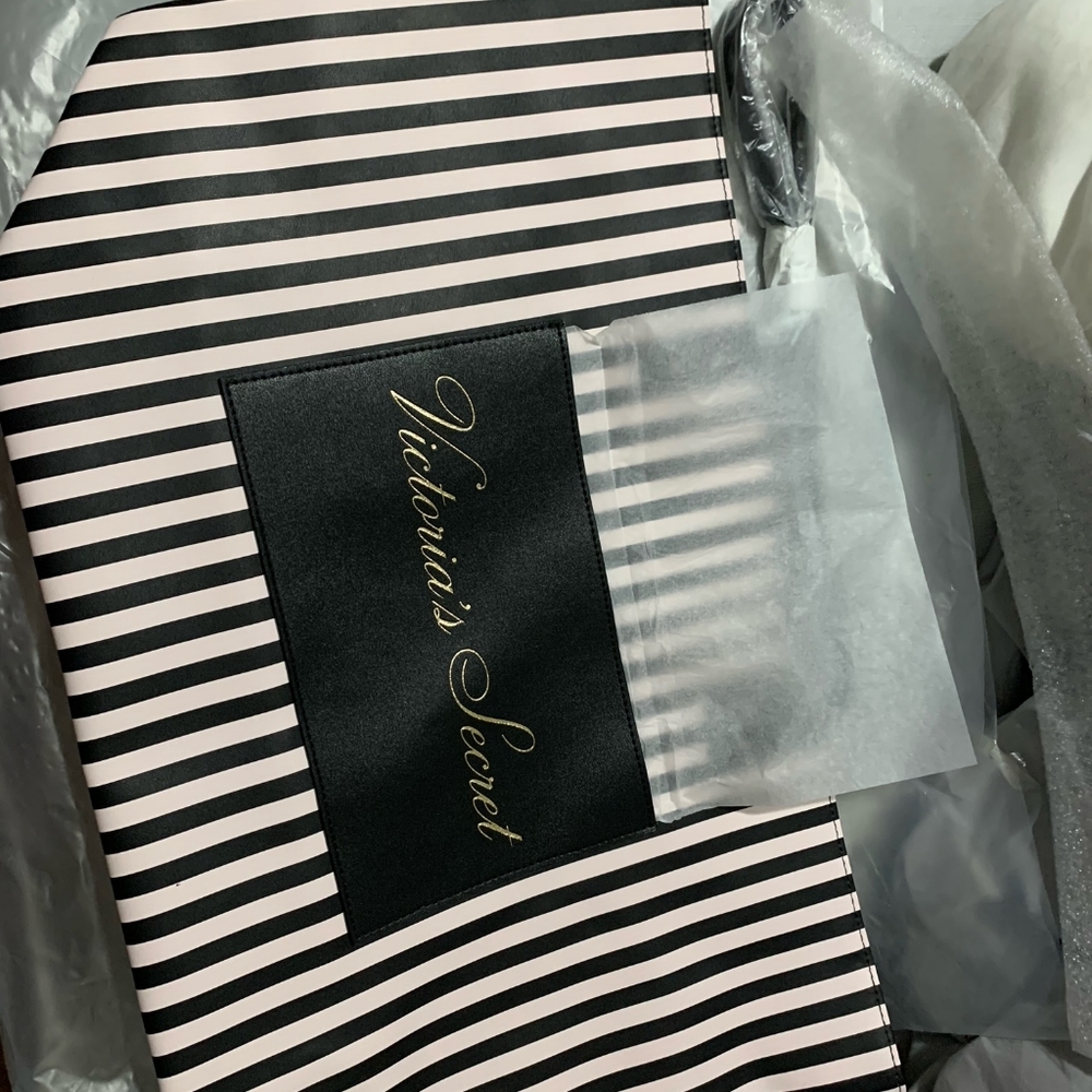 Victoria secret tote nwt